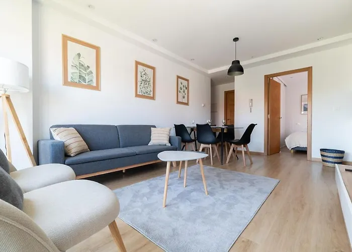 By Ladeira Con Garaje *